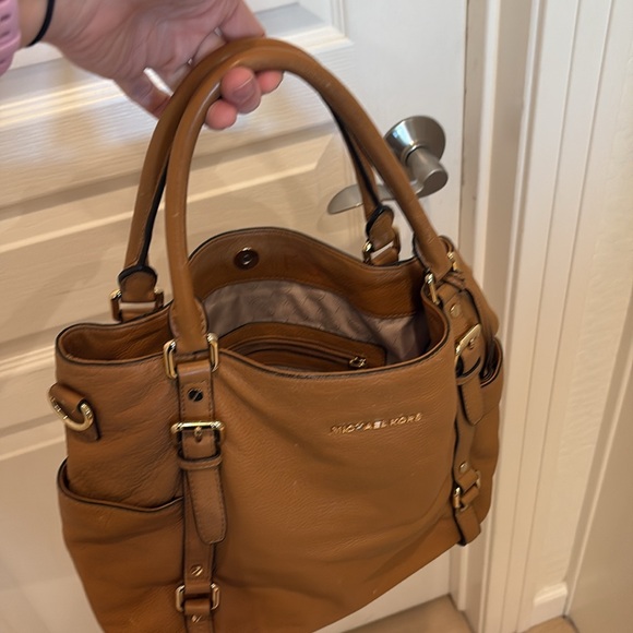 Michael Kors Tan Leather Bedford Tote Bag Purse Handbag - Picture 9 of 11
